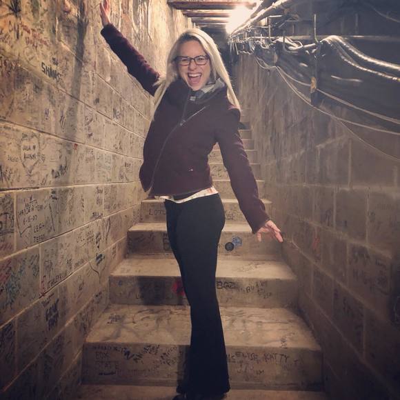 Meet your Posher, Angela - Picture 1 of 1